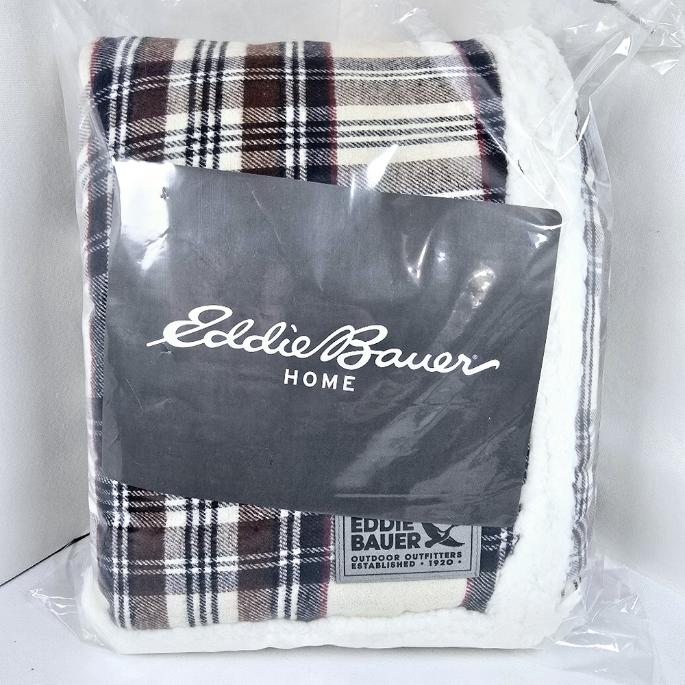 Eddie Bauer - Throw Blanket, Reversible Sherpa Fleece Bedding - Edgewood Khaki